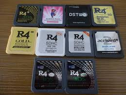 Nintendo ds hot sale r4 cartridge